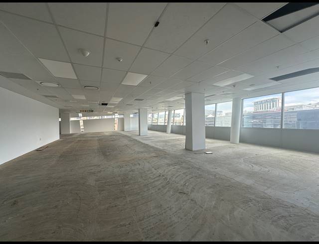 423M² OFFICE TO LET IN SANDTON CENTRAL